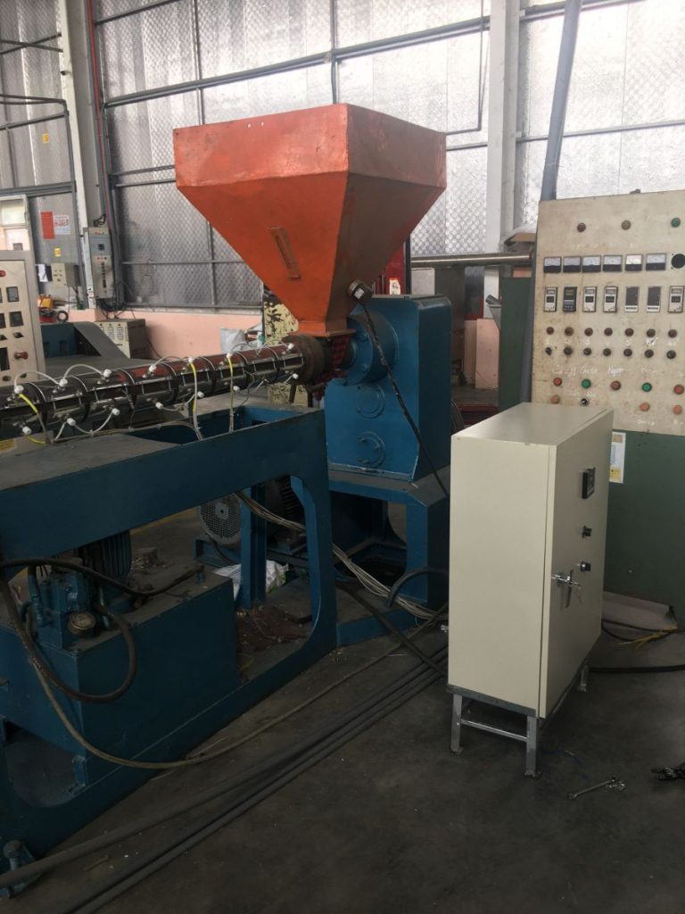 Máy ó keo dùng vòng nhiệt của Trường Minh